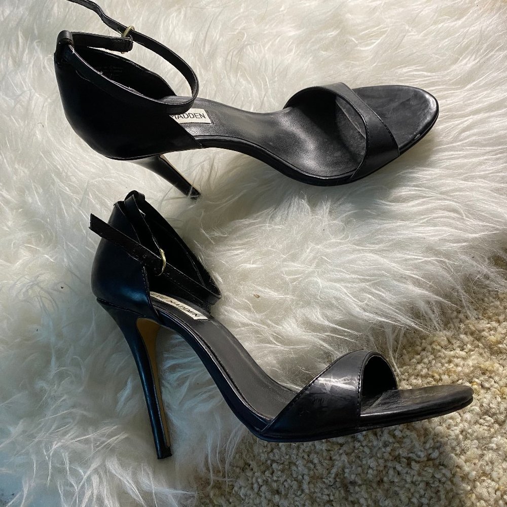 Steve Madden Black Leather Skinny Strap Heels